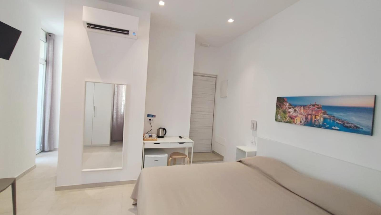 Barby 1 Hotel La Spezia Bagian luar foto