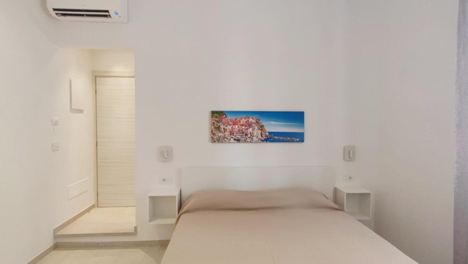 Barby 1 Hotel La Spezia Bagian luar foto