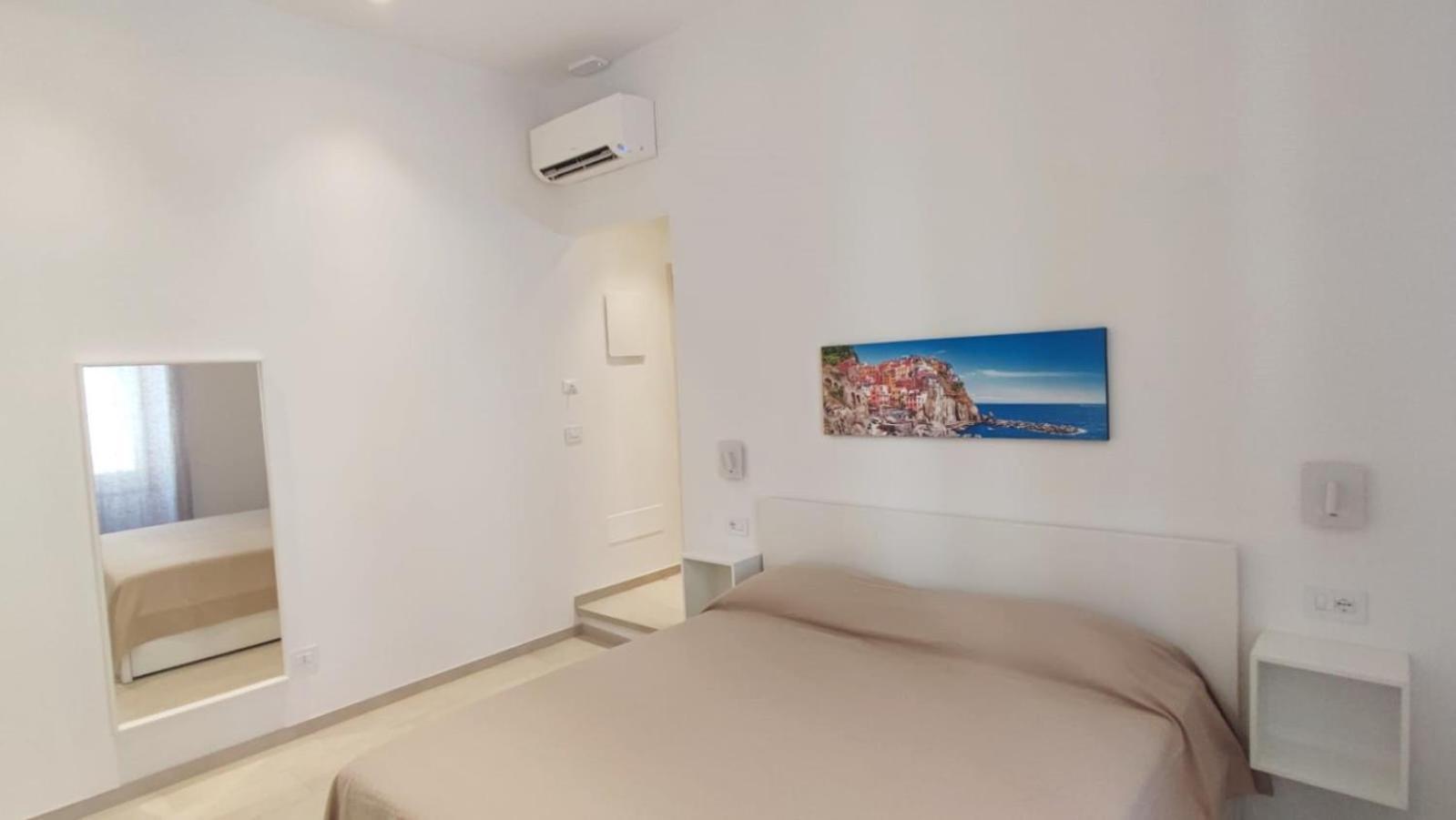 Barby 1 Hotel La Spezia Bagian luar foto